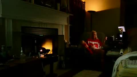 PINK HOLE TWINK online show from March 1, 4:25 am