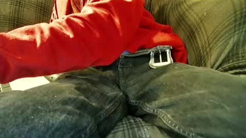 Snapshot of rico_y_suave_4u chatting on February 22, 12:38 am Easy if yun are good see my pics online show from February 22, 12:38 am