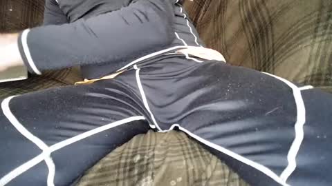 Snapshot of rico_y_suave_4u chatting on March 5, 2:25 am Easy if yun are good see my pics online show from March 5, 2:25 am