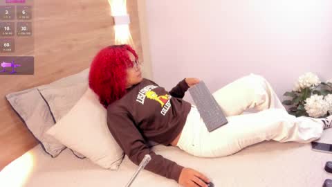 Sara online show from April 16, 10:49 am