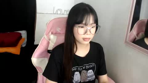 Snapshot of rika_sogorg1 chatting on May 16, 1:43 pm hannah online show from May 16, 1:43 pm