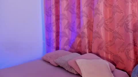 Riley online show from February 14, 9:00 pm