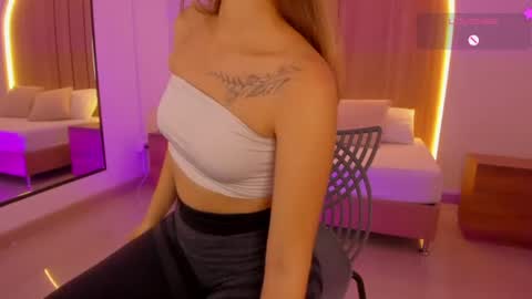 Riley Sierra online show from June 25, 1:04 pm