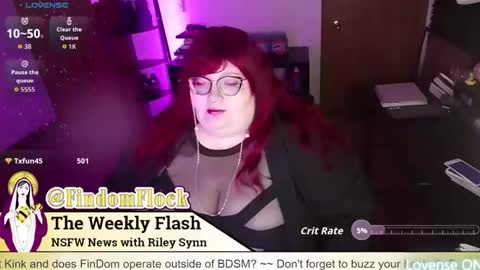 RileySynn online show from April 18, 4:49 am