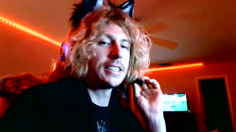 TheRealCatNoir online show from May 22, 8:21 am
