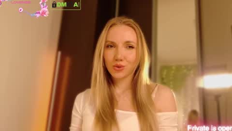 Rina Asty online show from March 23, 6:45 pm