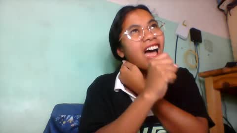 rinah856024 online show from June 17, 5:21 am