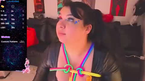 Snapshot of rini_bunny chatting on June 29, 5:35 am rini online show from June 29, 5:35 am