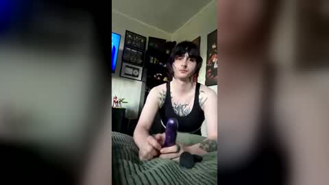 Snapshot of rins_cock_ chatting on June 21, 10:01 pm rins_cock_ online show from June 21, 10:01 pm