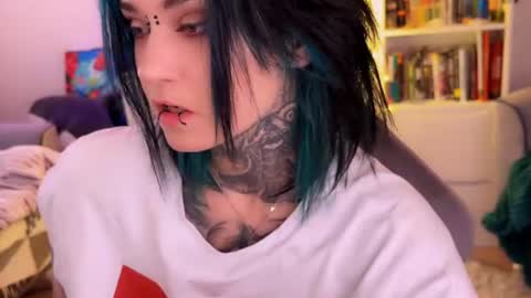   DianaBrite            fansl y online show from July 2, 1:39 pm
