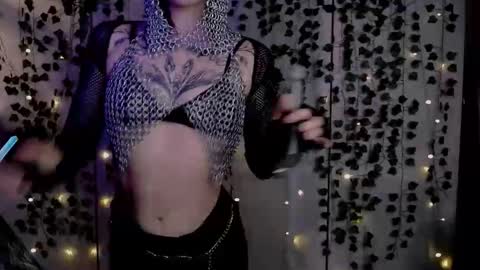 Snapshot of risha_laass chatting on April 17, 8:34 pm risha_laass online show from April 17, 8:34 pm