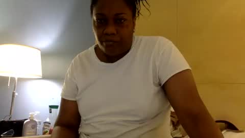 Snapshot of riversaint chatting on July 12, 7:49 pm River Saint online show from July 12, 7:49 pm