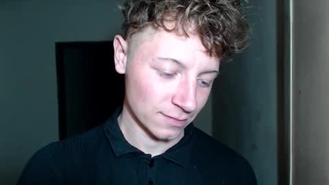 RoastingCorn online show from February 28, 3:29 am