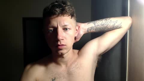 RoastingCorn online show from April 19, 3:50 am