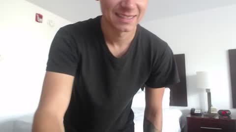Snapshot of roastingcorn chatting on June 26, 2:43 pm RoastingCorn online show from June 26, 2:43 pm