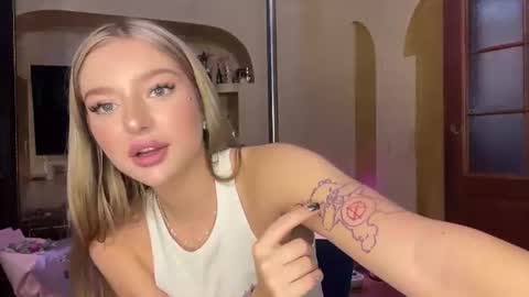 Stacy online show from July 1, 11:45 am