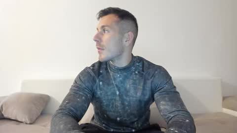 roberto4ever online show from October 3, 1:52 pm