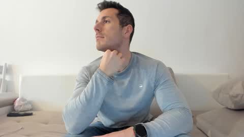 roberto4ever online show from March 24, 12:43 pm