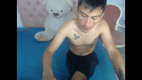 roberto_pinzon online show from February 14, 2:52 am