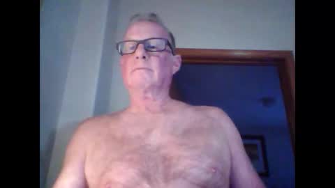 robo0000 online show from May 16, 12:07 am