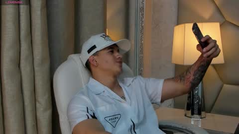 rocco_santos online show from October 28, 12:36 am