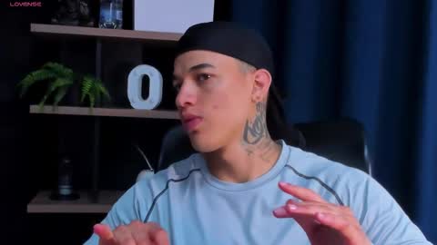 rocco_santos online show from November 28, 12:46 am