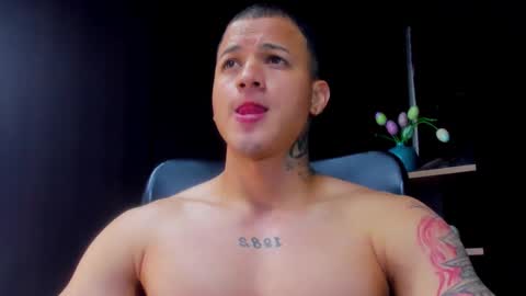 rocco_santos online show from February 2, 6:39 pm