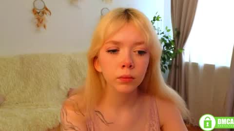 rochelle_dolly online show from May 20, 1:39 pm