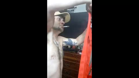 Snapshot of rock_hard_daddy_86 chatting on March 4, 1:17 pm rock_hard_daddy_86 online show from March 4, 1:17 pm