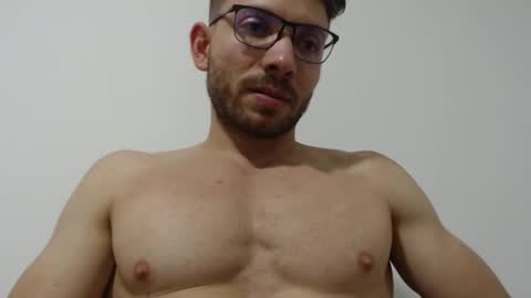 Snapshot of rocky_muscle chatting on February 23, 10:07 pm rocky muscle online show from February 23, 10:07 pm