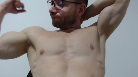 Snapshot of rocky_muscle chatting on March 3, 8:04 pm rocky muscle online show from March 3, 8:04 pm