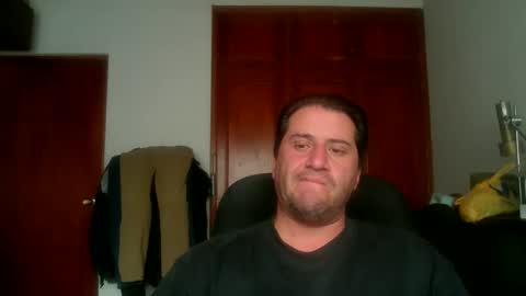 Snapshot of rodfer chatting on April 10, 1:49 pm Rodfer online show from April 10, 1:49 pm