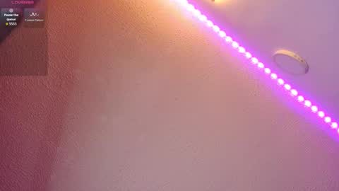 Snapshot of rohanalan_ chatting on December 22, 3:36 am Sof online show from December 22, 3:36 am