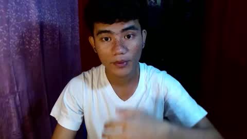 roianboyyy online show from May 26, 10:28 pm