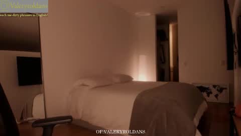 Valery Roldans online show from March 8, 1:14 am