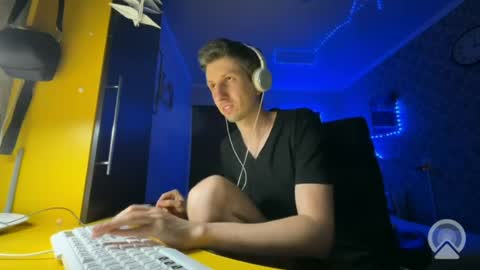 roma305991 online show from June 27, 7:19 pm