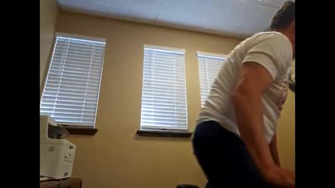 romanteeks online show from April 17, 10:35 pm