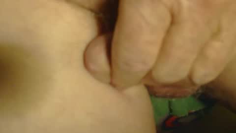 Snapshot of romantiko9 chatting on November 22, 2:49 pm romantiko9 online show from November 22, 2:49 pm