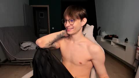 Romeo online show from February 26, 9:41 am