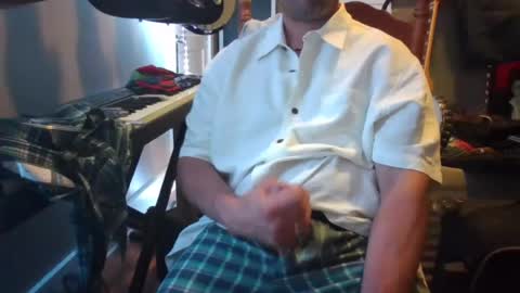 ronniejohnston13 online show from July 11, 3:53 am