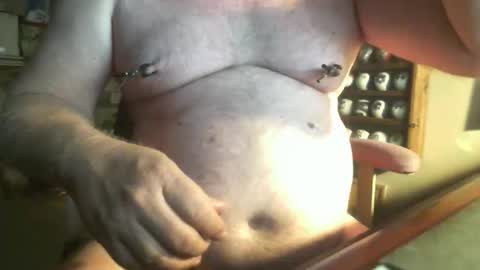 Snapshot of ronnybeee chatting on May 4, 5:03 am ronnybeee online show from May 4, 5:03 am