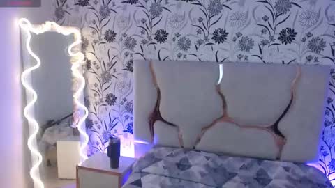 ROSALIN online show from November 30, 3:21 am