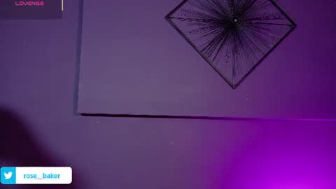 Snapshot of rose_baker_ chatting on July 23, 12:03 pm ROSE BAKER online show from July 23, 12:03 pm
