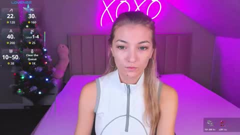 Snapshot of rose_dixon chatting on December 16, 12:04 am Kimberlly online show from December 16, 12:04 am