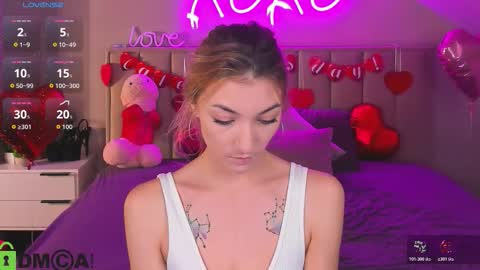 Snapshot of rose_dixon chatting on February 12, 11:44 pm Kimberlly online show from February 12, 11:44 pm