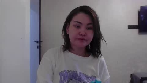 Snapshot of rose_fog chatting on April 10, 11:04 am rose_fog online show from April 10, 11:04 am