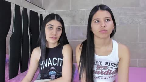 Rose y Miah online show from December 9, 5:51 am