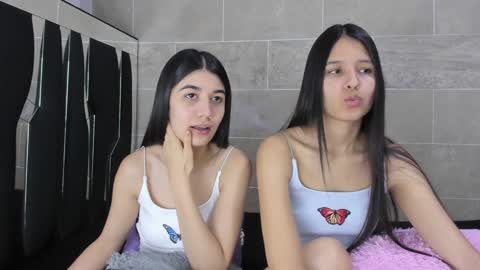 Rose y Miah online show from December 18, 7:26 am