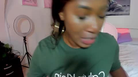 rosi_cooper online show from March 23, 11:25 am