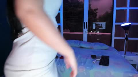 Rosie online show from April 29, 11:47 am